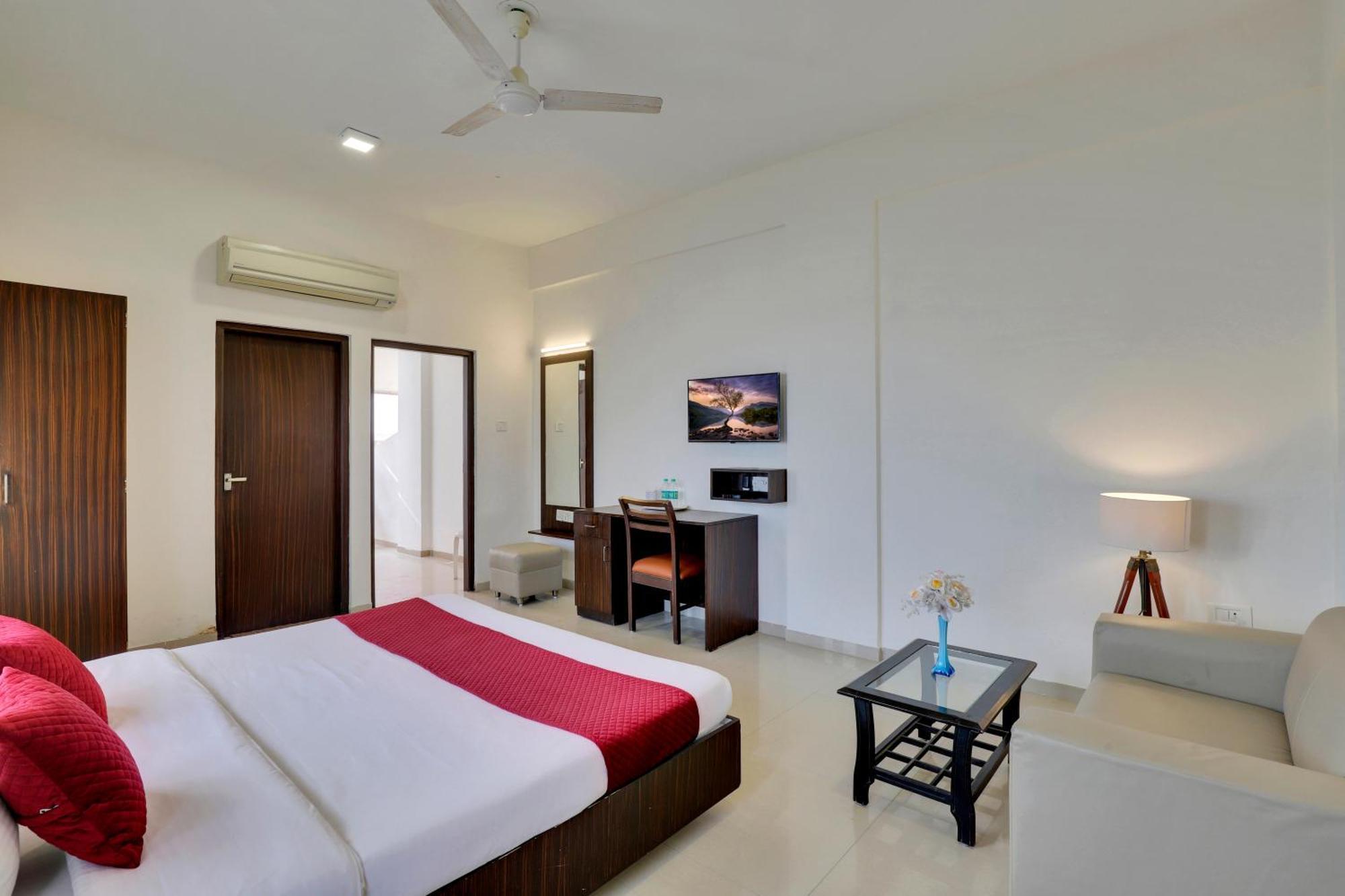 Goverdhan Greens Resort Dwarka L Hotels In Dwarka Екстериор снимка