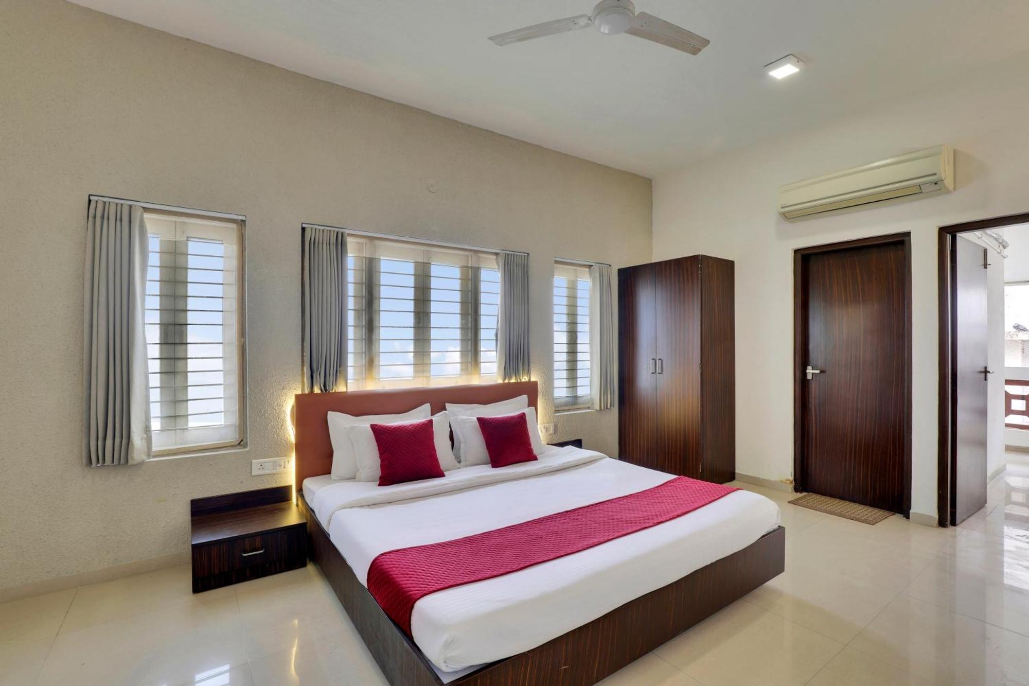 Goverdhan Greens Resort Dwarka L Hotels In Dwarka Екстериор снимка