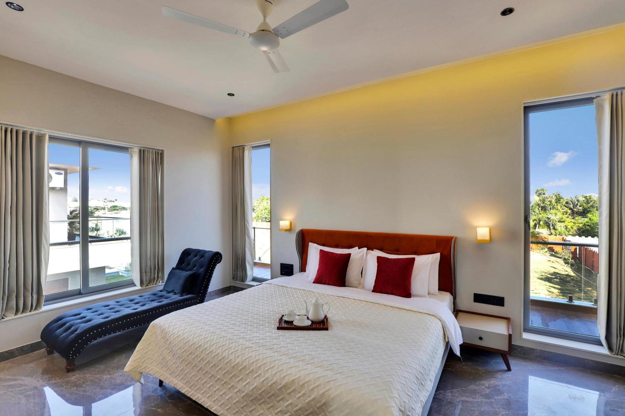 Goverdhan Greens Resort Dwarka L Hotels In Dwarka Екстериор снимка