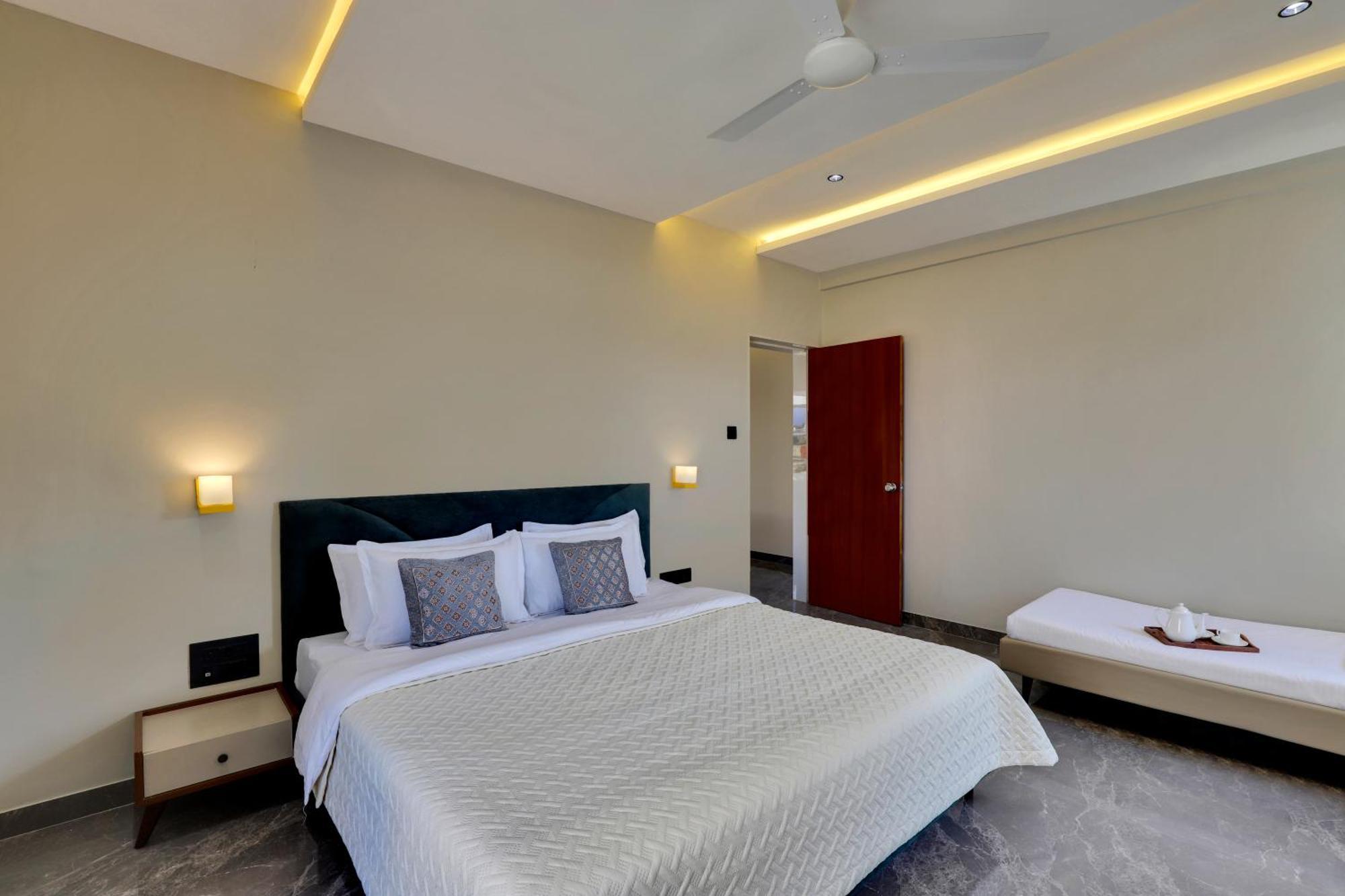 Goverdhan Greens Resort Dwarka L Hotels In Dwarka Екстериор снимка