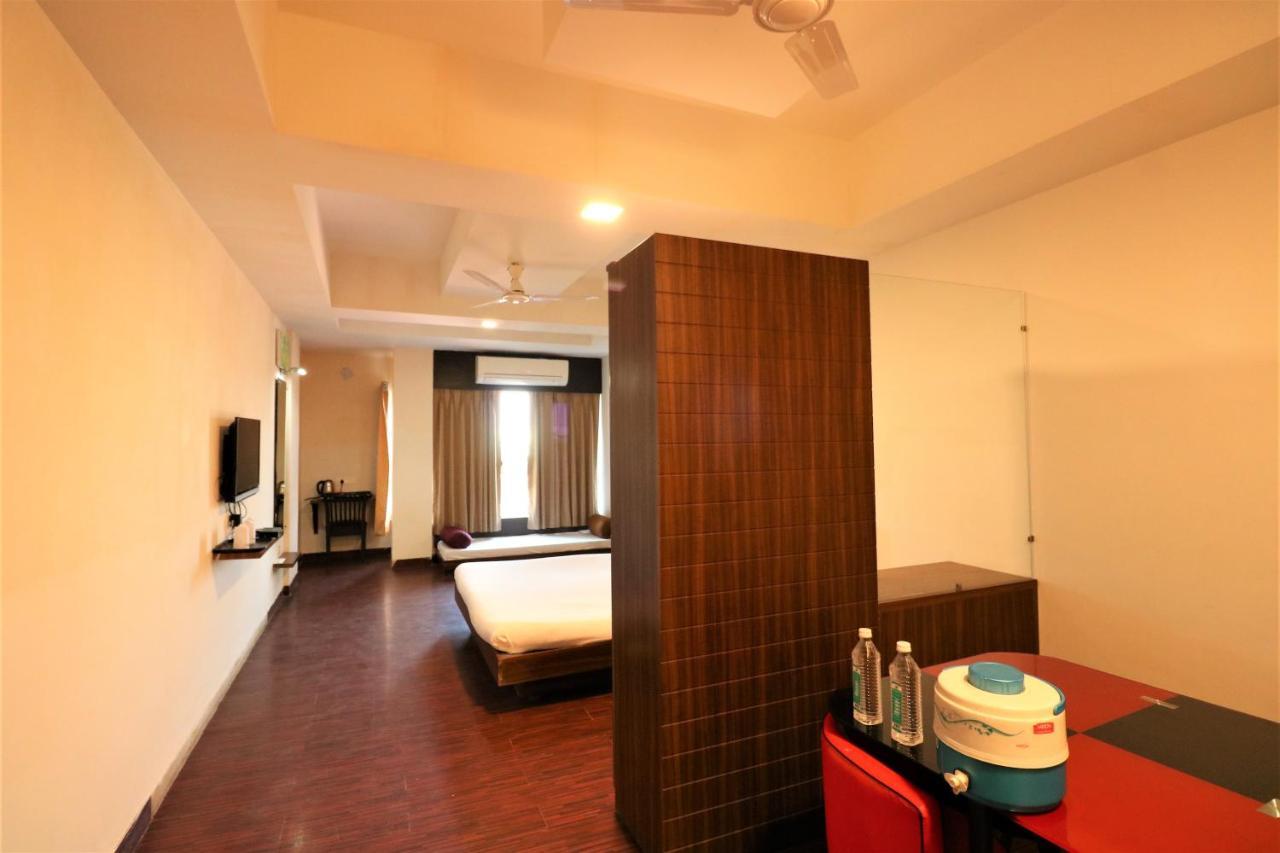 Goverdhan Greens Resort Dwarka L Hotels In Dwarka Екстериор снимка