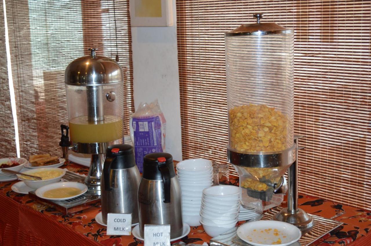 Goverdhan Greens Resort Dwarka L Hotels In Dwarka Екстериор снимка